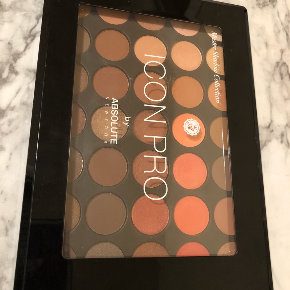 Absolute New York ICON PRO Eyeshadow Palette